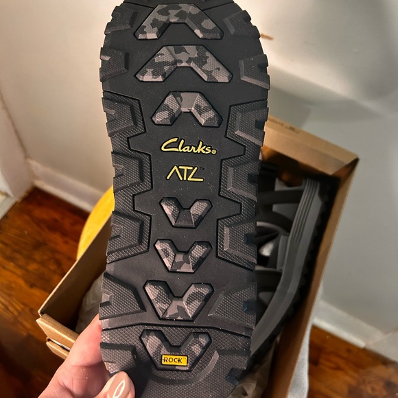 NWT original box men’s Clark sandals - Picture 5 of 5